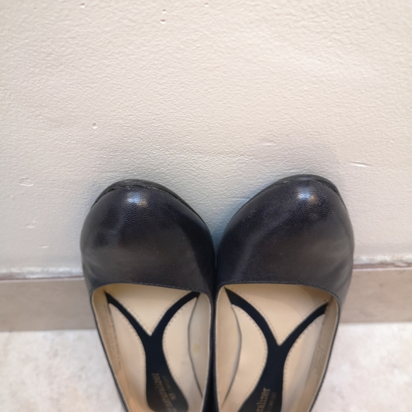 *Dark Blue* Naturalizer heels, pumps, dress shoes - Picture 5 of 5